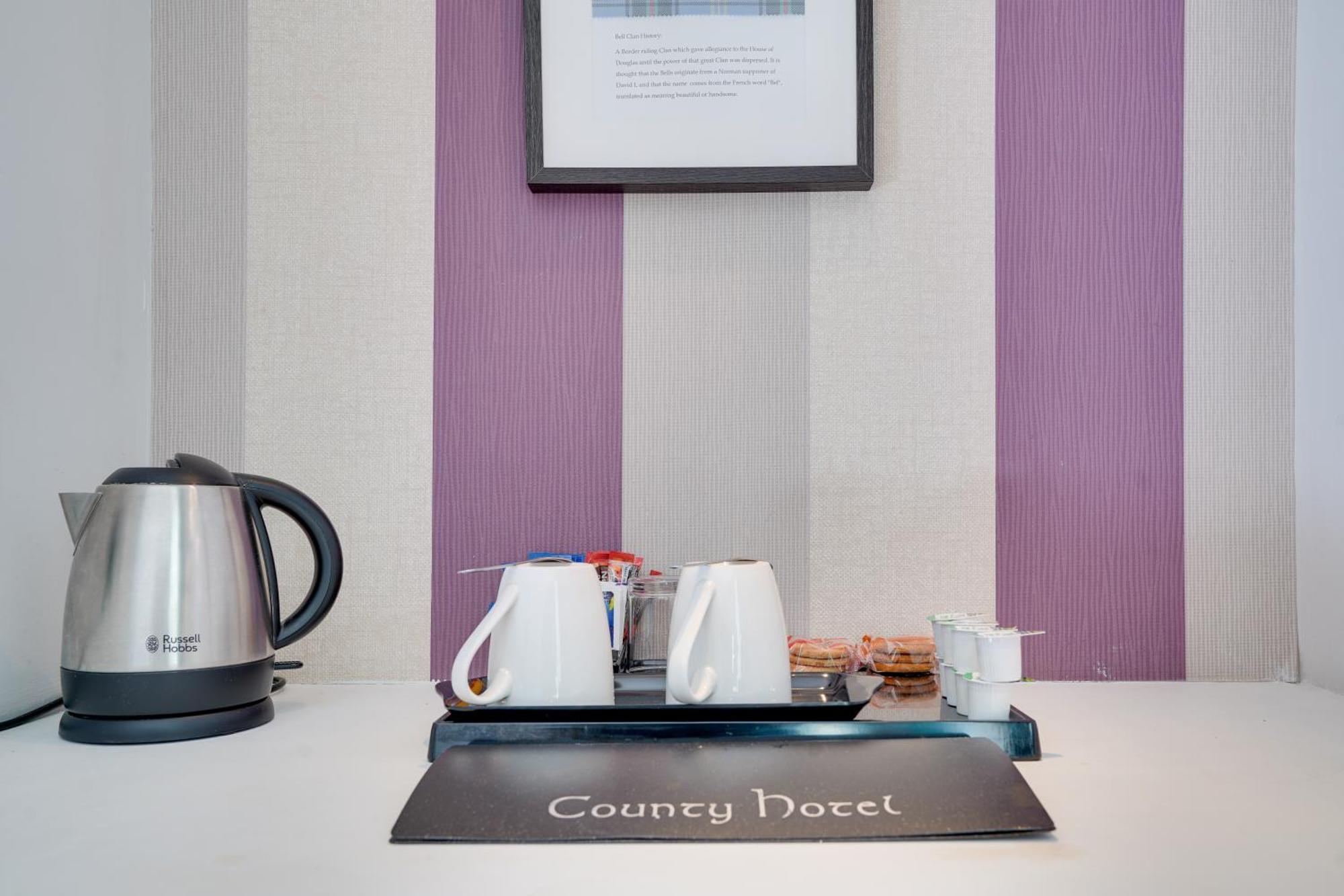 The County Hotel - Self Check-In, Ultra Fast Wi-Fi, Free Parking, Central Location Selkirk Bagian luar foto